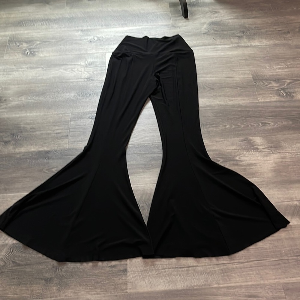 Adorable Norma Kamali Mermaid Pants